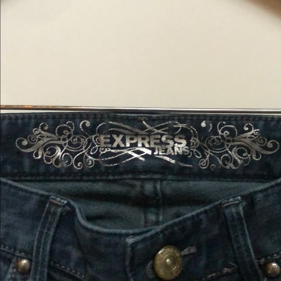 Express jeans, Boot style, size 4r, almost new..👖 (2) - Picture 2 of 16